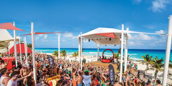 Outside beach party Grand Oasis Cancun