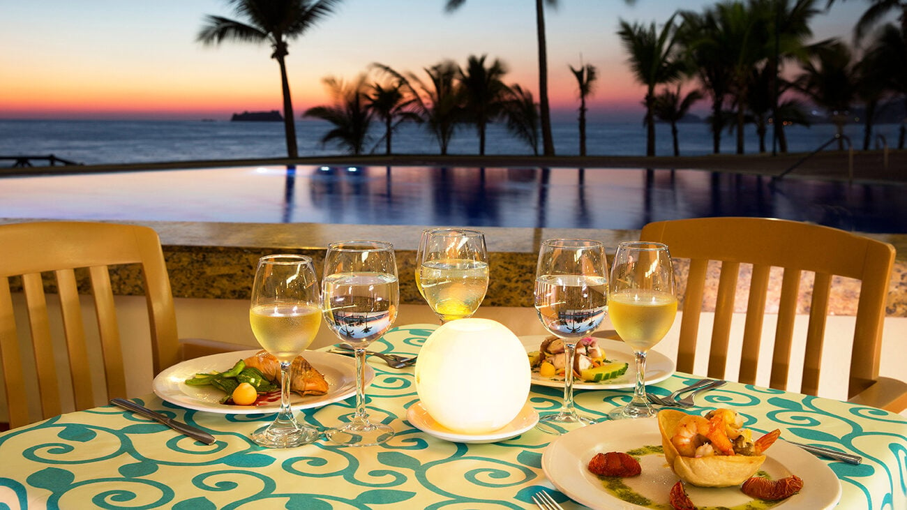 Barcelo Ixtapa - All-inclusive | CheapCaribbean