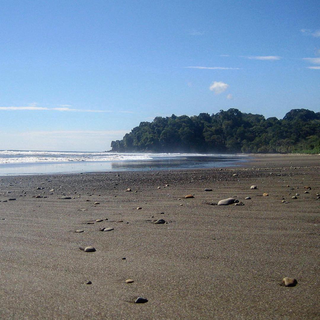 Playa Hermosa, Costa Rica, photo by: instagram.com/lluisllavina.