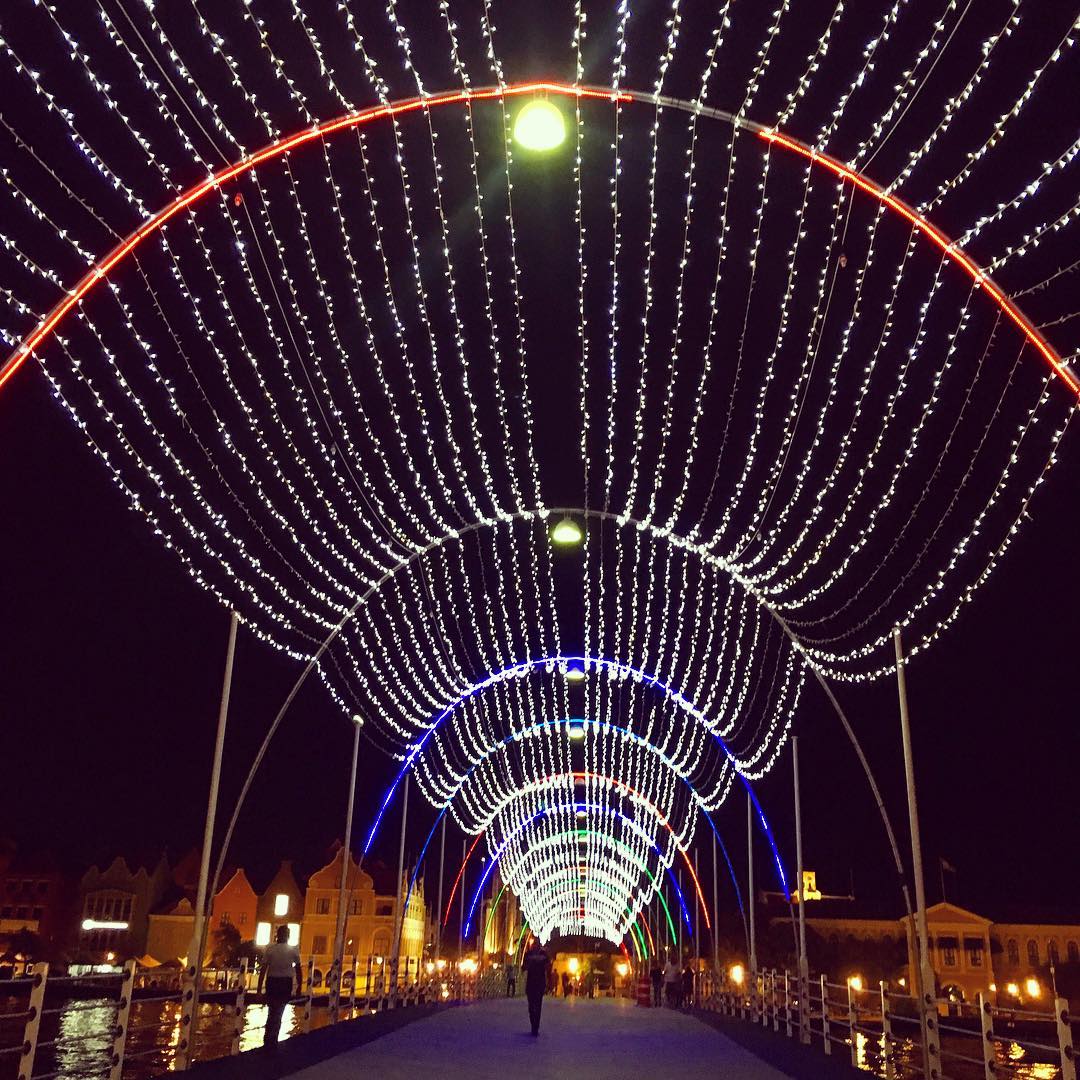 Queen Emma Bridge, Willemstad, Curacao