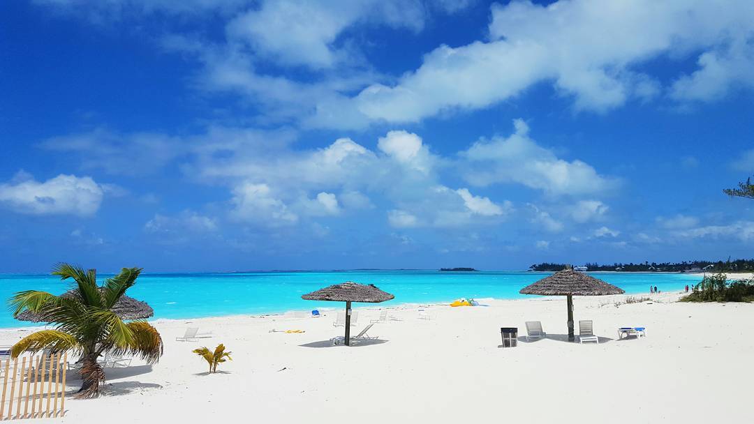 Coco Beach Bar, Treasure Cay, The Abacos, Bahamas