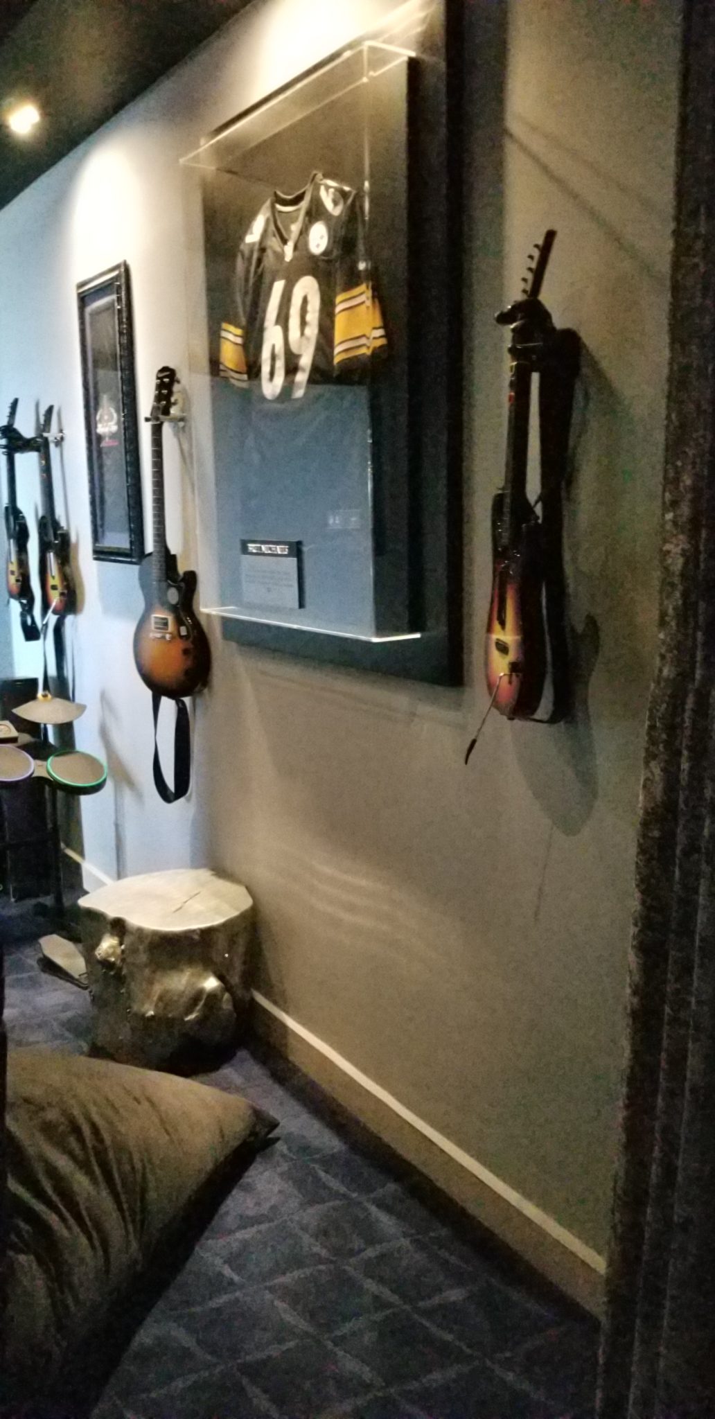 Sports memorabilia and guitars, Hard Rock Hotel Riviera Maya, Mexico, photo by: S. Daniels