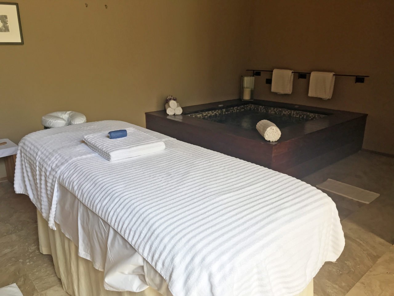 Spa and hydro-therapy treatment room at the JW Marriott Los Cabos' spa. 